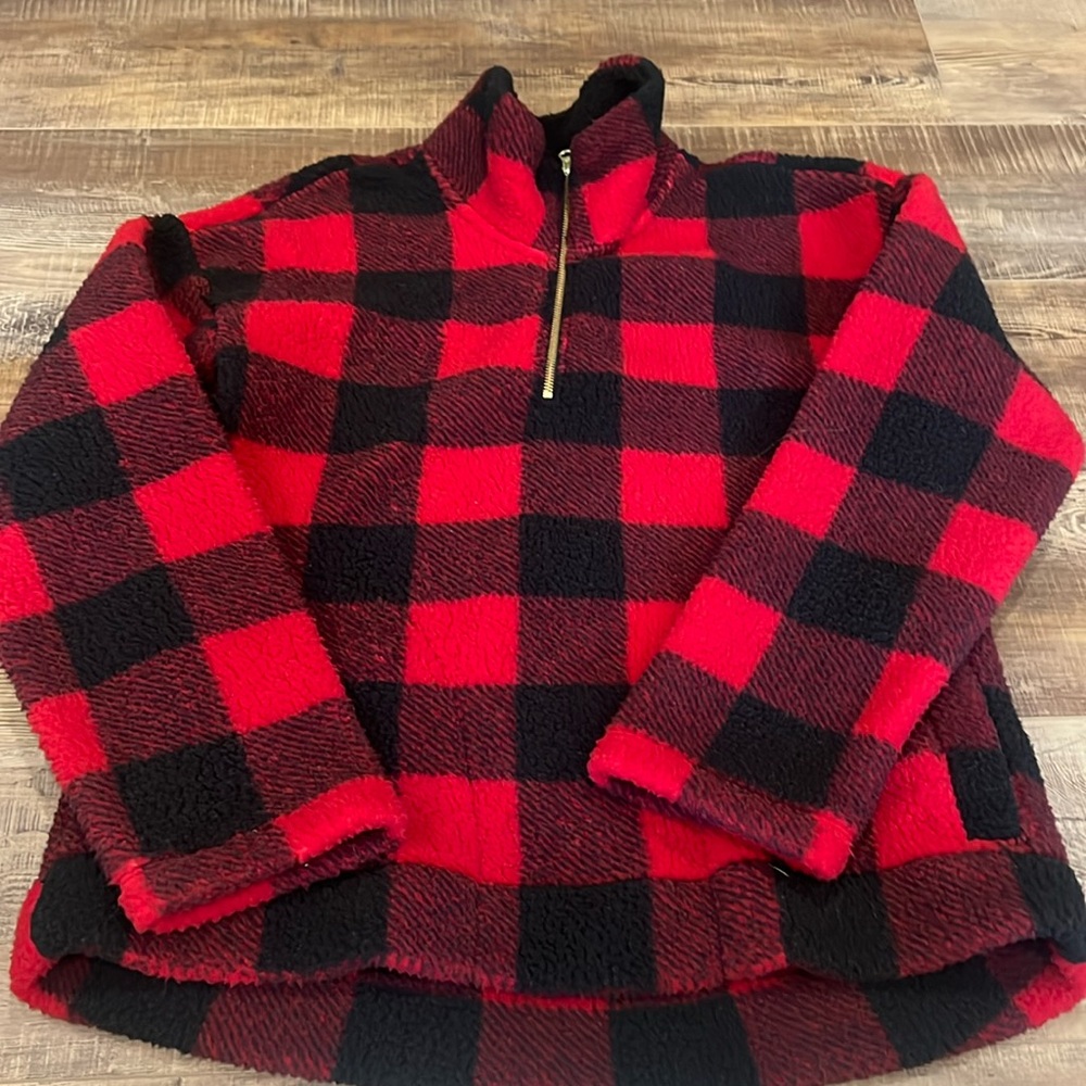 Women’s old navy fleece Quater zip size medium